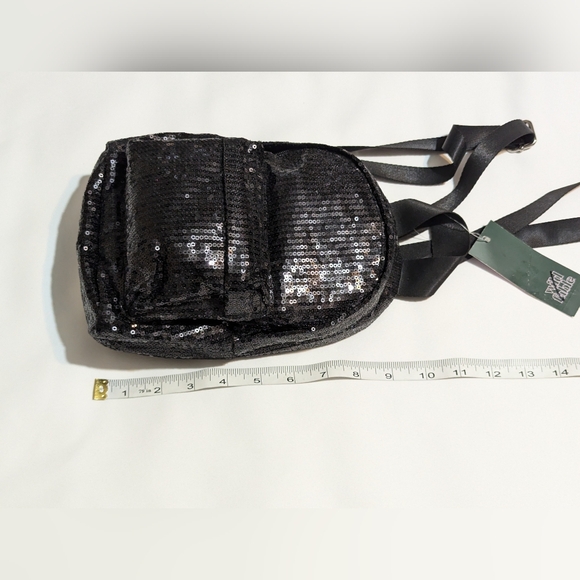 Wild Fables Sequined Medium Sized Backpack NWT - Picture 10 of 11